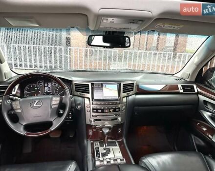 Черный Лексус ЛХ, объемом двигателя 5.66 л и пробегом 79 тыс. км за 42500 $, фото 23 на Automoto.ua
