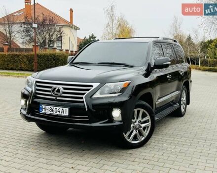 Черный Лексус ЛХ, объемом двигателя 5.66 л и пробегом 176 тыс. км за 35500 $, фото 1 на Automoto.ua