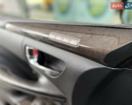 Чорний Лексус ЛХ, об'ємом двигуна 5.66 л та пробігом 184 тис. км за 42000 $, фото 20 на Automoto.ua