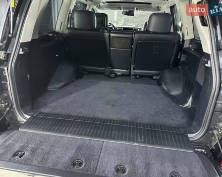 Черный Лексус ЛХ, объемом двигателя 5.66 л и пробегом 222 тыс. км за 49900 $, фото 27 на Automoto.ua