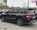 Черный Лексус ЛХ, объемом двигателя 5.66 л и пробегом 225 тыс. км за 39000 $, фото 3 на Automoto.ua