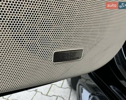 Черный Лексус ЛХ, объемом двигателя 5.66 л и пробегом 176 тыс. км за 35500 $, фото 10 на Automoto.ua