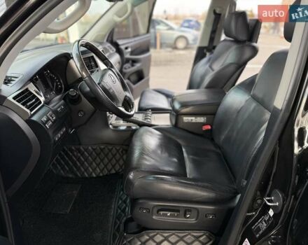 Чорний Лексус ЛХ, об'ємом двигуна 5.66 л та пробігом 184 тис. км за 42000 $, фото 17 на Automoto.ua