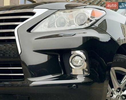 Чорний Лексус ЛХ, об'ємом двигуна 5.66 л та пробігом 162 тис. км за 43999 $, фото 7 на Automoto.ua