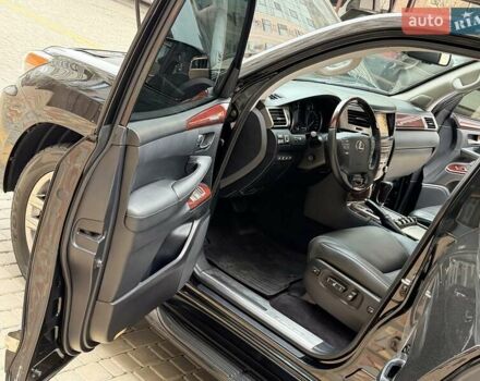 Чорний Лексус ЛХ, об'ємом двигуна 5.66 л та пробігом 162 тис. км за 43999 $, фото 70 на Automoto.ua