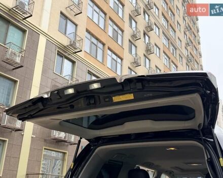 Чорний Лексус ЛХ, об'ємом двигуна 5.66 л та пробігом 162 тис. км за 43999 $, фото 84 на Automoto.ua