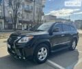 Черный Лексус ЛХ, объемом двигателя 5.66 л и пробегом 180 тыс. км за 50000 $, фото 4 на Automoto.ua