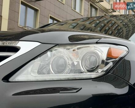 Чорний Лексус ЛХ, об'ємом двигуна 5.66 л та пробігом 162 тис. км за 43999 $, фото 140 на Automoto.ua