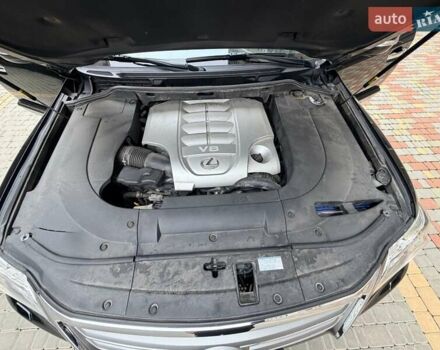 Чорний Лексус ЛХ, об'ємом двигуна 5.66 л та пробігом 162 тис. км за 43999 $, фото 171 на Automoto.ua