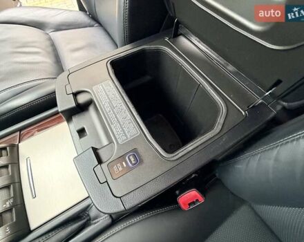 Чорний Лексус ЛХ, об'ємом двигуна 5.66 л та пробігом 162 тис. км за 43999 $, фото 43 на Automoto.ua