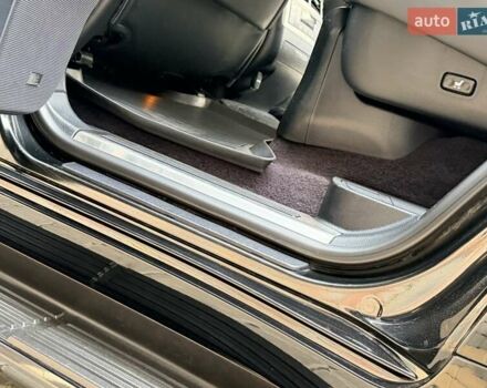 Чорний Лексус ЛХ, об'ємом двигуна 5.66 л та пробігом 162 тис. км за 43999 $, фото 77 на Automoto.ua