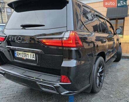 Черный Лексус ЛХ, объемом двигателя 4.46 л и пробегом 200 тыс. км за 53000 $, фото 6 на Automoto.ua