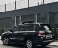 Черный Лексус ЛХ, объемом двигателя 5.66 л и пробегом 245 тыс. км за 43500 $, фото 7 на Automoto.ua