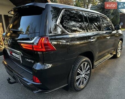 Черный Лексус ЛХ, объемом двигателя 5.66 л и пробегом 294 тыс. км за 59500 $, фото 18 на Automoto.ua