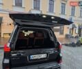 Черный Лексус ЛХ, объемом двигателя 4.46 л и пробегом 200 тыс. км за 53000 $, фото 10 на Automoto.ua