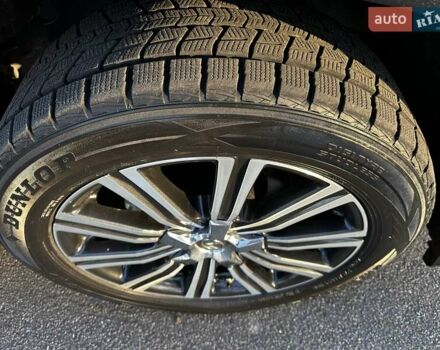 Черный Лексус ЛХ, объемом двигателя 5.66 л и пробегом 294 тыс. км за 59500 $, фото 10 на Automoto.ua