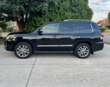 Черный Лексус ЛХ, объемом двигателя 5.7 л и пробегом 80 тыс. км за 20000 $, фото 3 на Automoto.ua