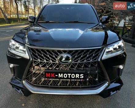 Черный Лексус ЛХ, объемом двигателя 5.66 л и пробегом 294 тыс. км за 59500 $, фото 2 на Automoto.ua