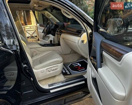 Черный Лексус ЛХ, объемом двигателя 5.66 л и пробегом 294 тыс. км за 59500 $, фото 51 на Automoto.ua