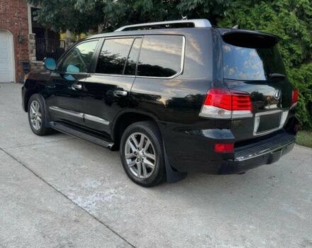 Черный Лексус ЛХ, объемом двигателя 5.7 л и пробегом 80 тыс. км за 20000 $, фото 4 на Automoto.ua