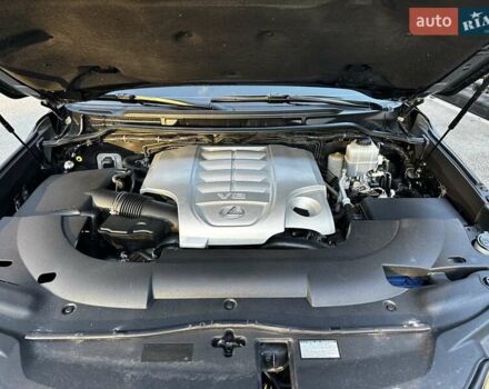 Черный Лексус ЛХ, объемом двигателя 5.66 л и пробегом 294 тыс. км за 59500 $, фото 56 на Automoto.ua