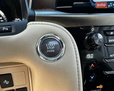 Черный Лексус ЛХ, объемом двигателя 5.66 л и пробегом 294 тыс. км за 59500 $, фото 48 на Automoto.ua