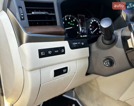 Черный Лексус ЛХ, объемом двигателя 5.66 л и пробегом 294 тыс. км за 59500 $, фото 47 на Automoto.ua