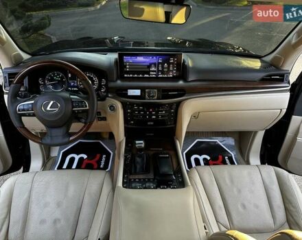 Черный Лексус ЛХ, объемом двигателя 5.66 л и пробегом 294 тыс. км за 59500 $, фото 54 на Automoto.ua