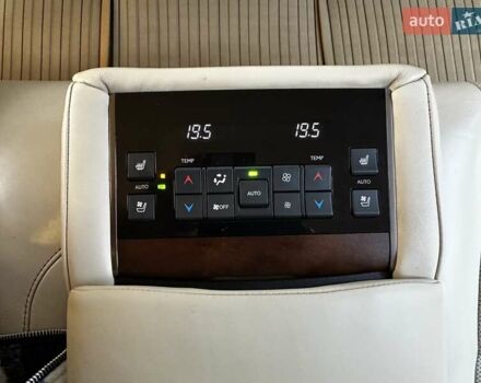 Черный Лексус ЛХ, объемом двигателя 5.66 л и пробегом 294 тыс. км за 59500 $, фото 41 на Automoto.ua