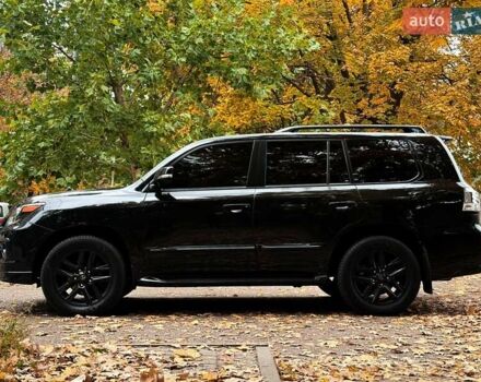 Лексус ЛХ 2015 у Дніпро (Дніпропетровську) на Automoto.ua Чорний Лексус ЛХ, об'ємом двигуна 5.66 л та пробігом 224 тис. км за 39500 $, фото 17 на Automoto.ua