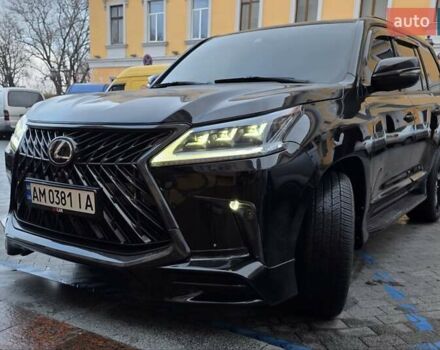 Черный Лексус ЛХ, объемом двигателя 4.46 л и пробегом 200 тыс. км за 53000 $, фото 1 на Automoto.ua
