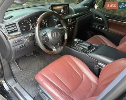 Чорний Лексус ЛХ, об'ємом двигуна 4.46 л та пробігом 215 тис. км за 57000 $, фото 22 на Automoto.ua