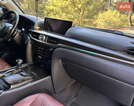 Черный Лексус ЛХ, объемом двигателя 4.5 л и пробегом 175 тыс. км за 59000 $, фото 9 на Automoto.ua