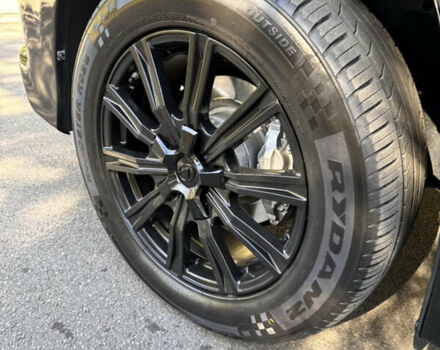 Черный Лексус ЛХ, объемом двигателя 4.5 л и пробегом 175 тыс. км за 59000 $, фото 3 на Automoto.ua