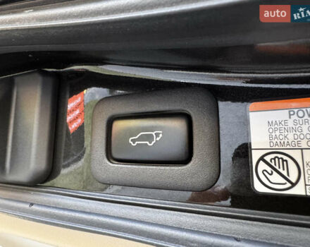 Чорний Лексус ЛХ, об'ємом двигуна 5.66 л та пробігом 79 тис. км за 67000 $, фото 47 на Automoto.ua