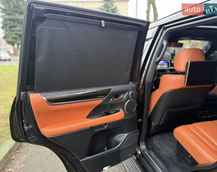 Чорний Лексус ЛХ, об'ємом двигуна 5.7 л та пробігом 161 тис. км за 67000 $, фото 34 на Automoto.ua