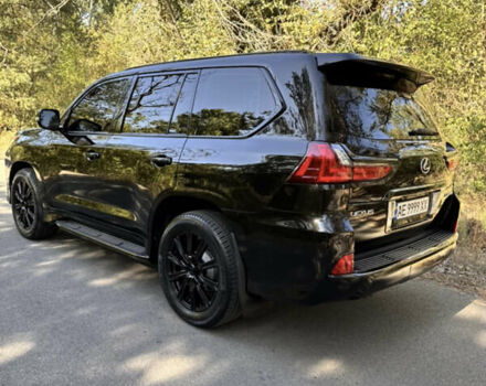 Черный Лексус ЛХ, объемом двигателя 4.5 л и пробегом 175 тыс. км за 59000 $, фото 1 на Automoto.ua