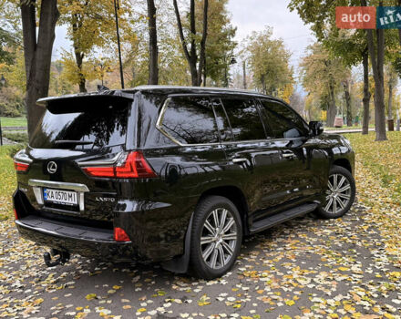 Черный Лексус ЛХ, объемом двигателя 5.7 л и пробегом 145 тыс. км за 65000 $, фото 2 на Automoto.ua