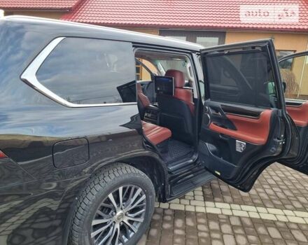 Черный Лексус ЛХ, объемом двигателя 5.66 л и пробегом 156 тыс. км за 67000 $, фото 10 на Automoto.ua