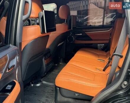 Черный Лексус ЛХ, объемом двигателя 5.66 л и пробегом 174 тыс. км за 57500 $, фото 8 на Automoto.ua