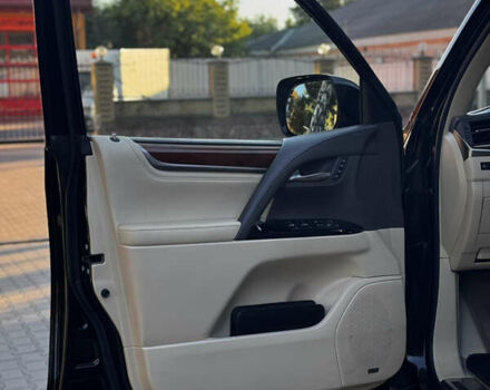Чорний Лексус ЛХ, об'ємом двигуна 5.66 л та пробігом 79 тис. км за 67000 $, фото 22 на Automoto.ua