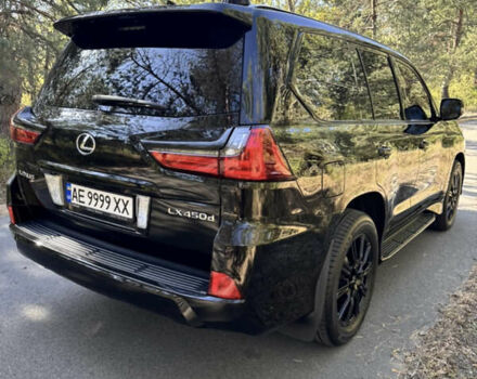 Черный Лексус ЛХ, объемом двигателя 4.5 л и пробегом 175 тыс. км за 59000 $, фото 2 на Automoto.ua