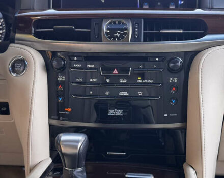 Чорний Лексус ЛХ, об'ємом двигуна 5.66 л та пробігом 79 тис. км за 67000 $, фото 51 на Automoto.ua