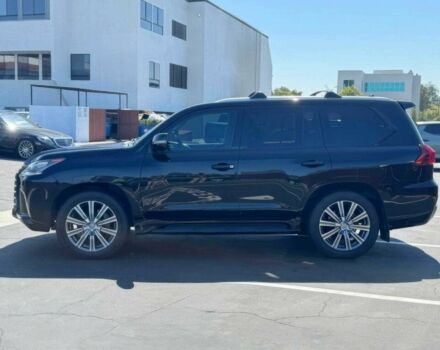 Черный Лексус ЛХ, объемом двигателя 5.7 л и пробегом 78 тыс. км за 43200 $, фото 3 на Automoto.ua