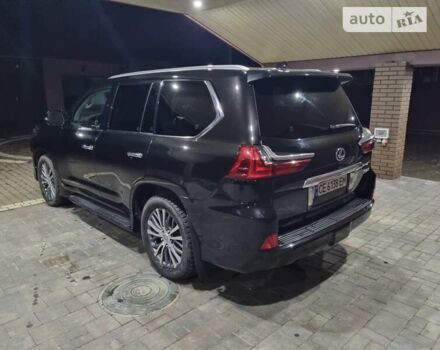 Черный Лексус ЛХ, объемом двигателя 5.66 л и пробегом 156 тыс. км за 67000 $, фото 30 на Automoto.ua