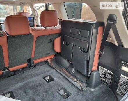 Черный Лексус ЛХ, объемом двигателя 5.66 л и пробегом 156 тыс. км за 67000 $, фото 11 на Automoto.ua