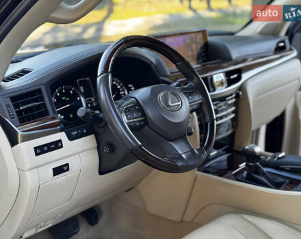 Чорний Лексус ЛХ, об'ємом двигуна 5.66 л та пробігом 79 тис. км за 67000 $, фото 27 на Automoto.ua