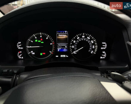 Черный Лексус ЛХ, объемом двигателя 5.66 л и пробегом 82 тыс. км за 58000 $, фото 4 на Automoto.ua