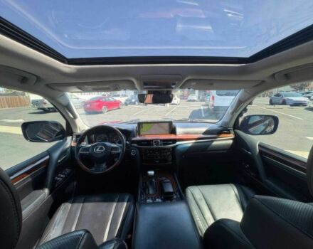 Черный Лексус ЛХ, объемом двигателя 5.7 л и пробегом 78 тыс. км за 43200 $, фото 7 на Automoto.ua