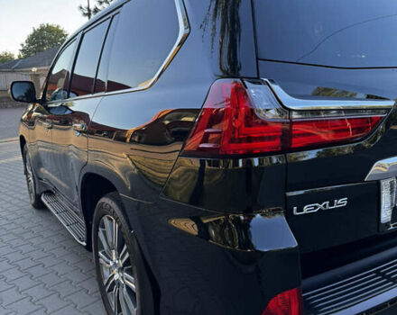 Чорний Лексус ЛХ, об'ємом двигуна 5.66 л та пробігом 79 тис. км за 67000 $, фото 17 на Automoto.ua